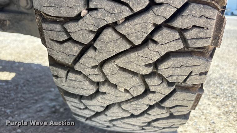 image for item EF6141 2013 Chevrolet Silverado 2500HD Crew Cab pickup truck