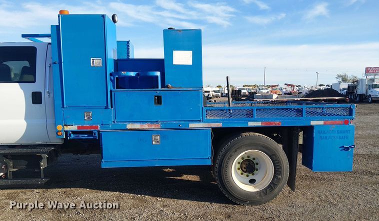 image for item EG1690 2015 Ford F750 Super Duty utility / service truck