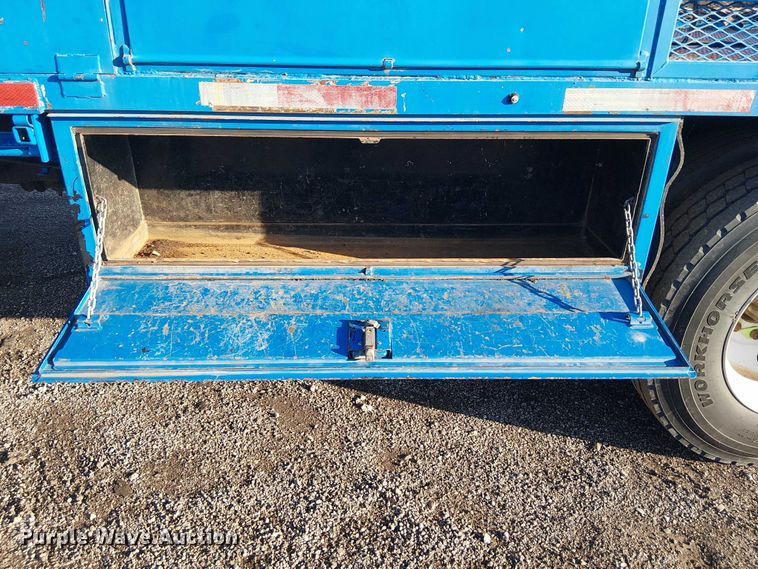 image for item EG1690 2015 Ford F750 Super Duty utility / service truck