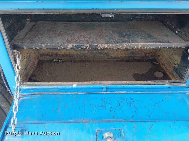 image for item EG1690 2015 Ford F750 Super Duty utility / service truck