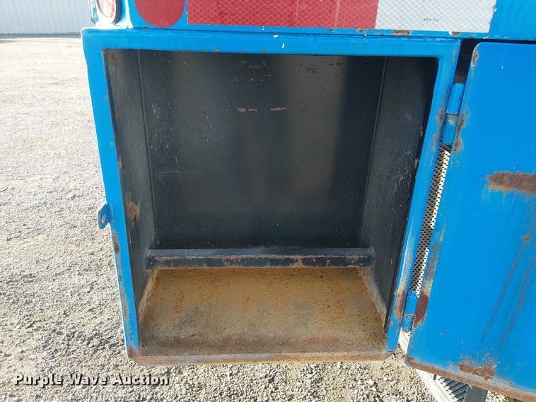 image for item EG1690 2015 Ford F750 Super Duty utility / service truck