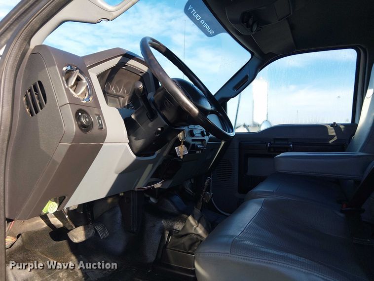 image for item EG1690 2015 Ford F750 Super Duty utility / service truck