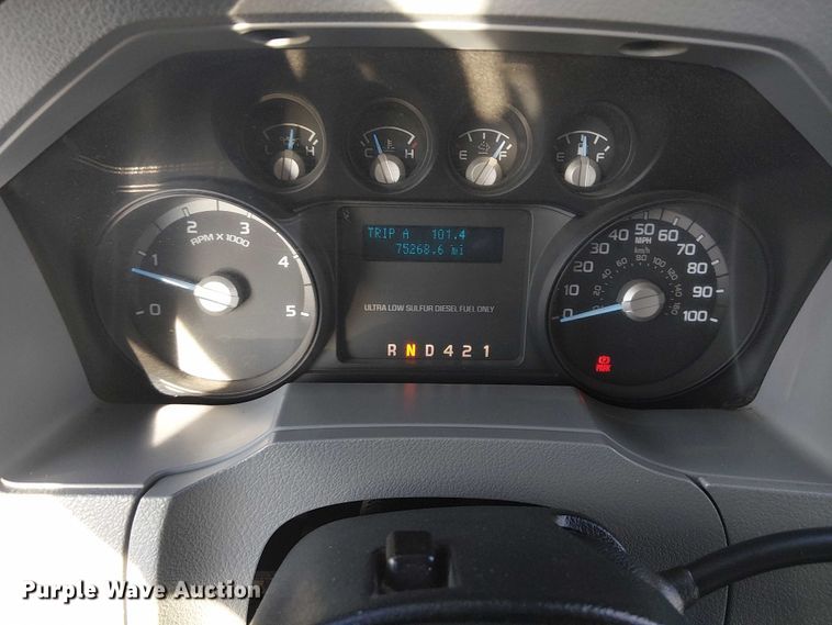 image for item EG1690 2015 Ford F750 Super Duty utility / service truck