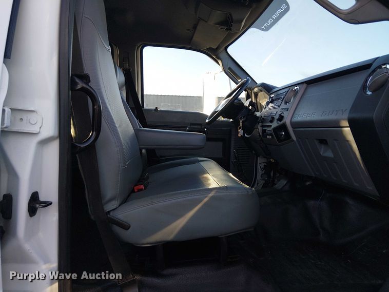 image for item EG1690 2015 Ford F750 Super Duty utility / service truck