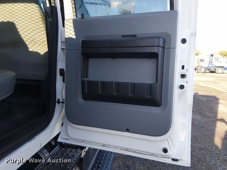 image for item EG1690 2015 Ford F750 Super Duty utility / service truck