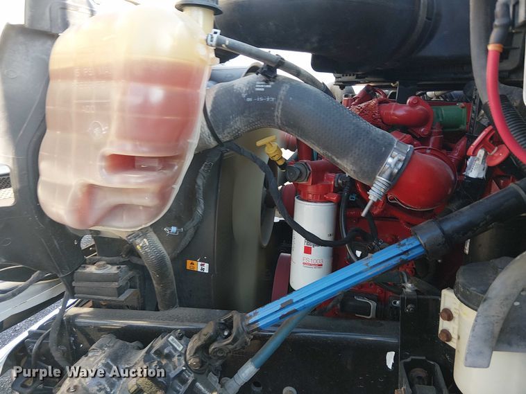 image for item EG1690 2015 Ford F750 Super Duty utility / service truck