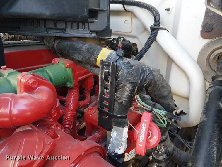 image for item EG1690 2015 Ford F750 Super Duty utility / service truck