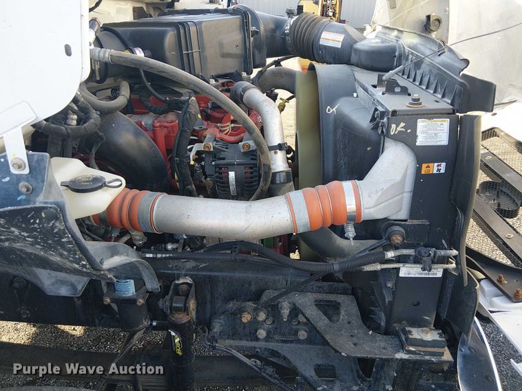 image for item EG1690 2015 Ford F750 Super Duty utility / service truck