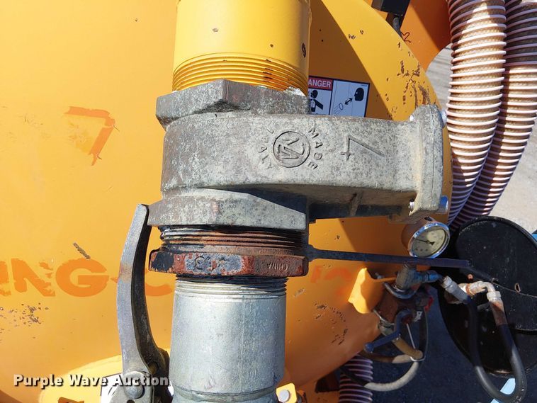 image for item EG1708 2007 Ring O Matic 275 vacuum excavator