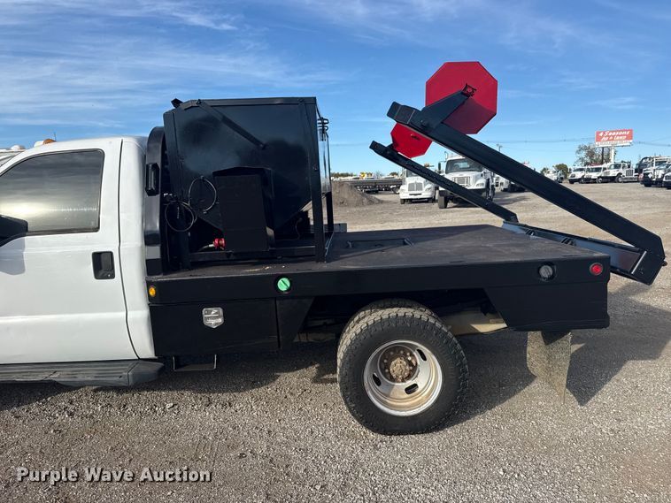 image for item EG1733 2012 Ford F350 XLT bale bed pickup truck