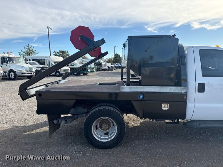 image for item EG1733 2012 Ford F350 XLT bale bed pickup truck