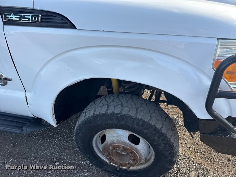 image for item EG1733 2012 Ford F350 XLT bale bed pickup truck