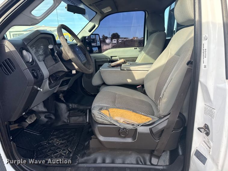 image for item EG1733 2012 Ford F350 XLT bale bed pickup truck