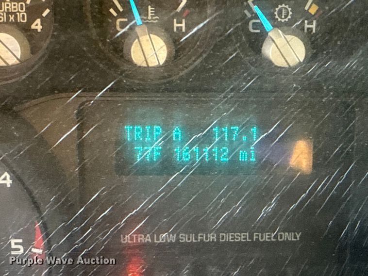 image for item EG1733 2012 Ford F350 XLT bale bed pickup truck