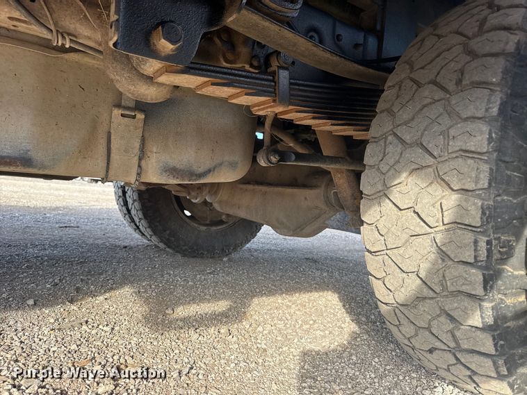 image for item EG1733 2012 Ford F350 XLT bale bed pickup truck