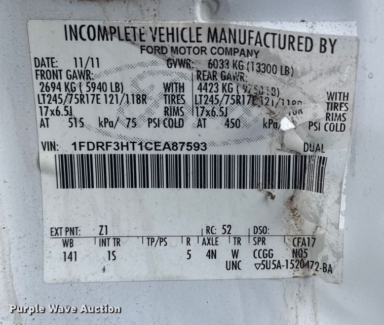 image for item EG1733 2012 Ford F350 XLT bale bed pickup truck