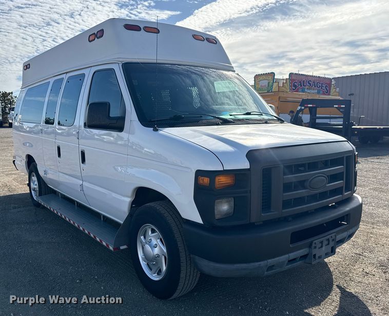 image for item EG1737 2014 Ford E250 handicap accessible van