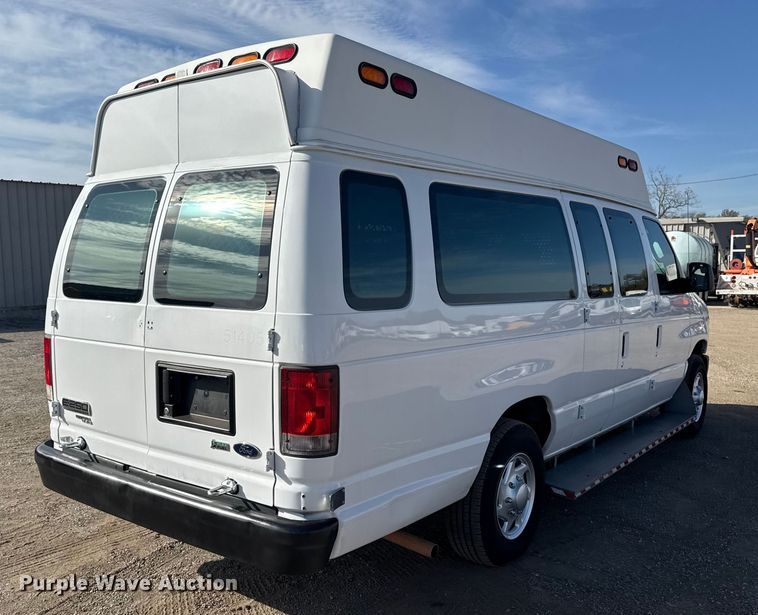 image for item EG1737 2014 Ford E250 handicap accessible van