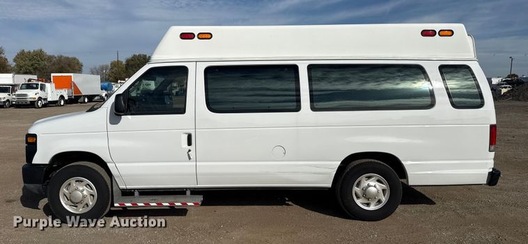 image for item EG1737 2014 Ford E250 handicap accessible van