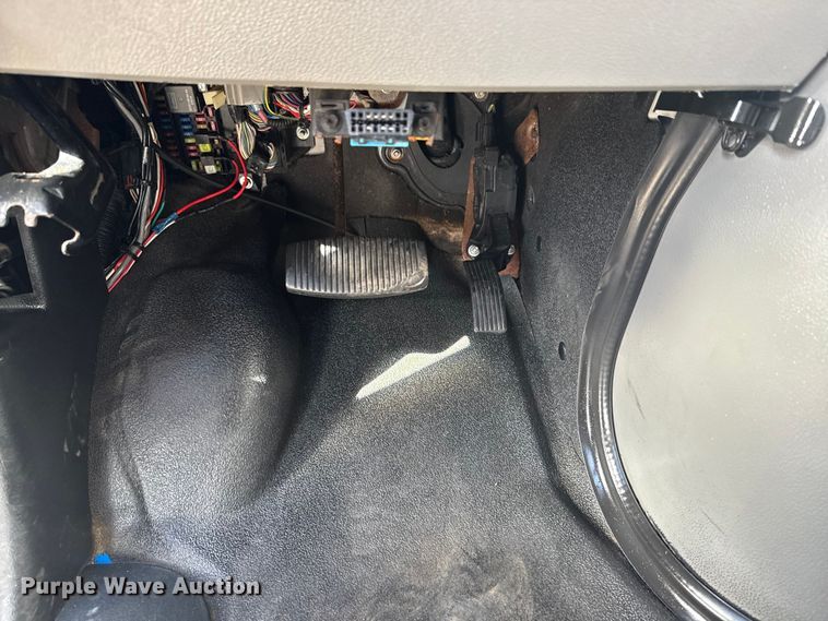 image for item EG1737 2014 Ford E250 handicap accessible van