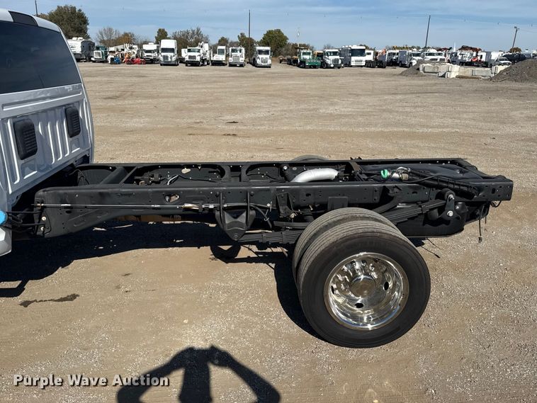 image for item EG1740 2021 RAM 5500 truck cab and chassis