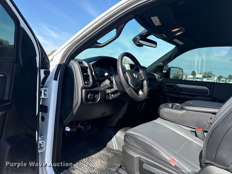 image for item EG1740 2021 RAM 5500 truck cab and chassis