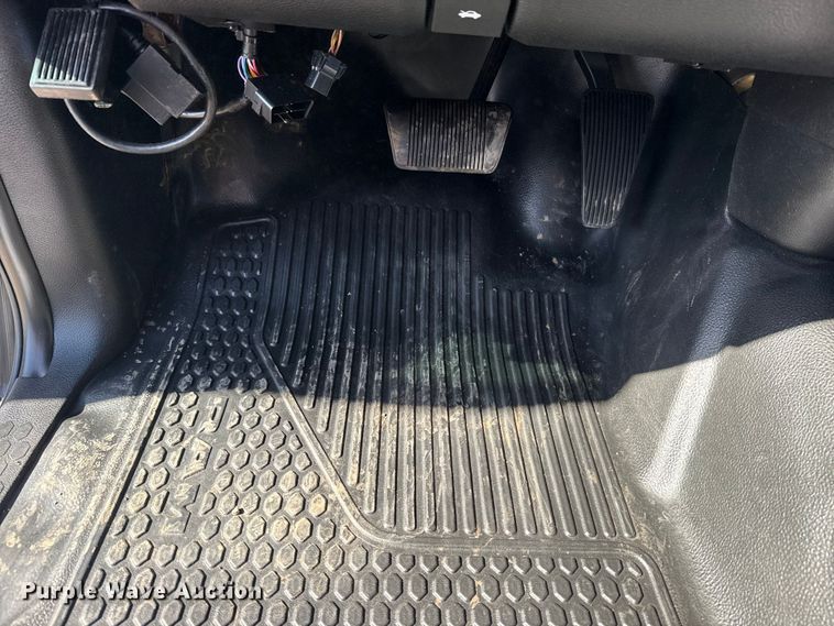 image for item EG1740 2021 RAM 5500 truck cab and chassis