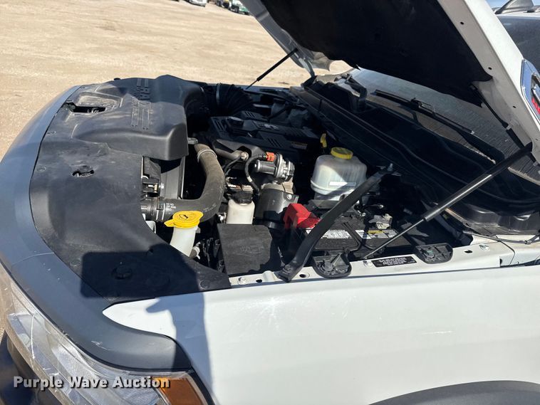 image for item EG1740 2021 RAM 5500 truck cab and chassis