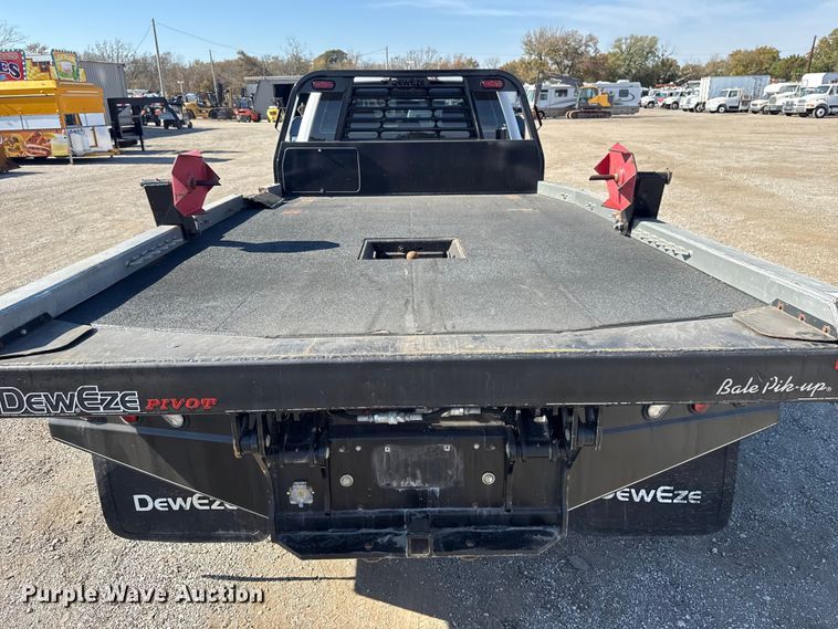 image for item EG1741 2017 Ford F450 Super Duty XL bale bed pickup truck