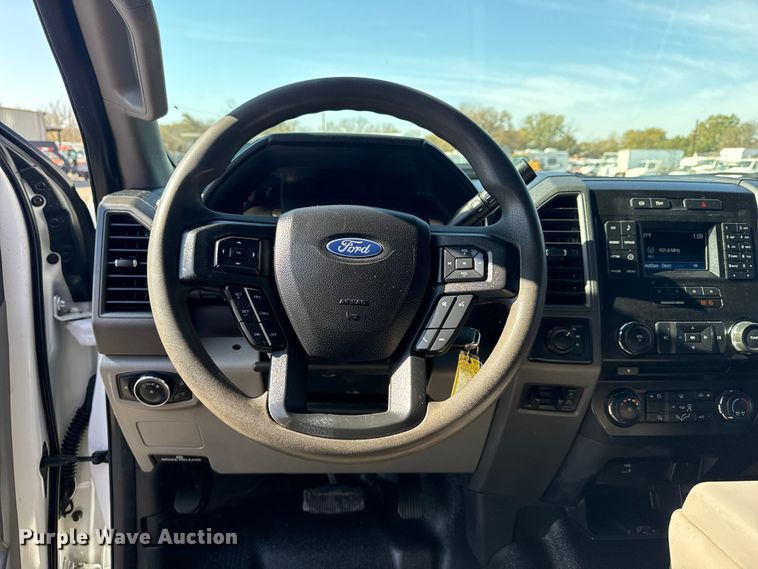 image for item EG1741 2017 Ford F450 Super Duty XL bale bed pickup truck