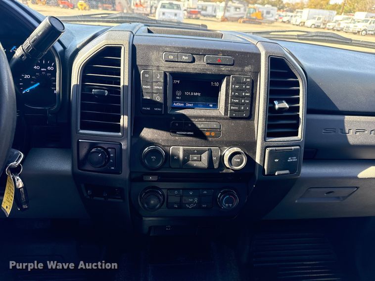 image for item EG1741 2017 Ford F450 Super Duty XL bale bed pickup truck