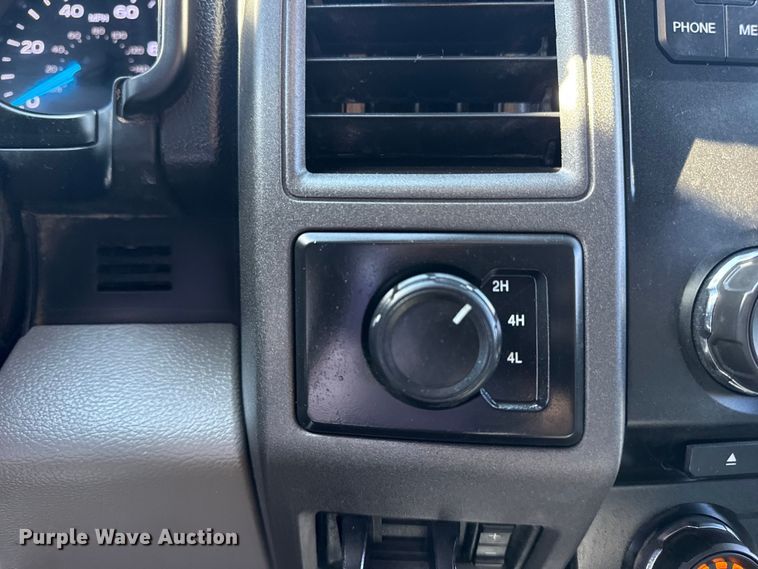 image for item EG1741 2017 Ford F450 Super Duty XL bale bed pickup truck