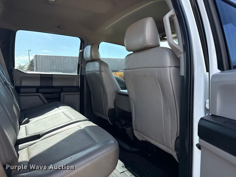 image for item EG1741 2017 Ford F450 Super Duty XL bale bed pickup truck