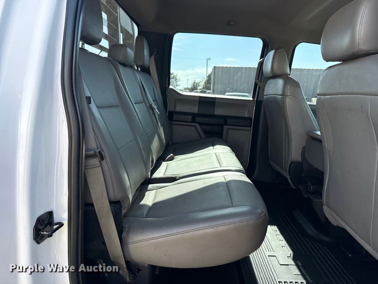 image for item EG1741 2017 Ford F450 Super Duty XL bale bed pickup truck