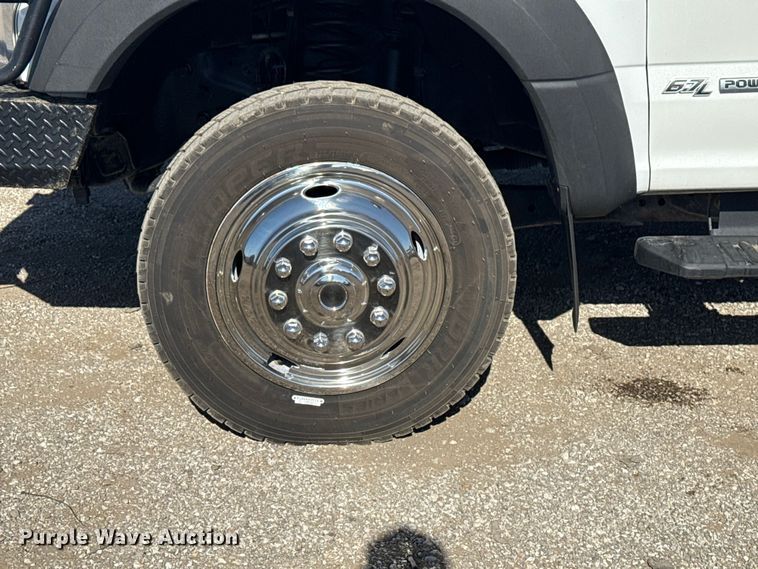 image for item EG1741 2017 Ford F450 Super Duty XL bale bed pickup truck