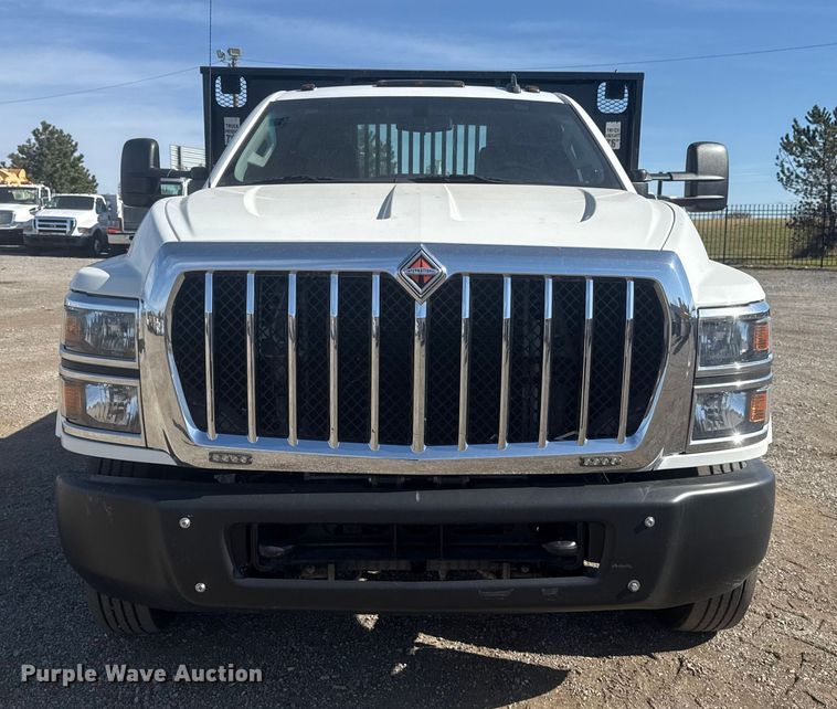 image for item EG1743 2019 International CV515 flatbed truck