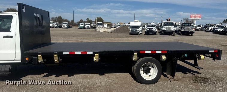 image for item EG1743 2019 International CV515 flatbed truck