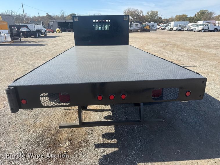 image for item EG1743 2019 International CV515 flatbed truck