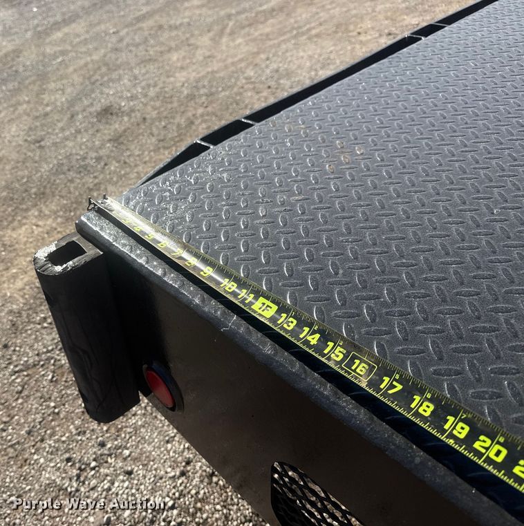 image for item EG1743 2019 International CV515 flatbed truck