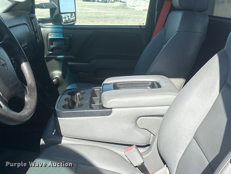 image for item EG1743 2019 International CV515 flatbed truck