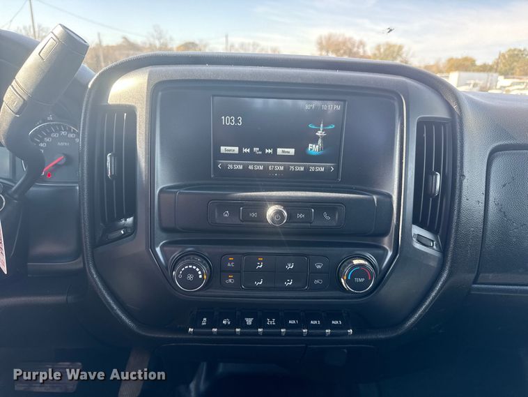 image for item EG1743 2019 International CV515 flatbed truck