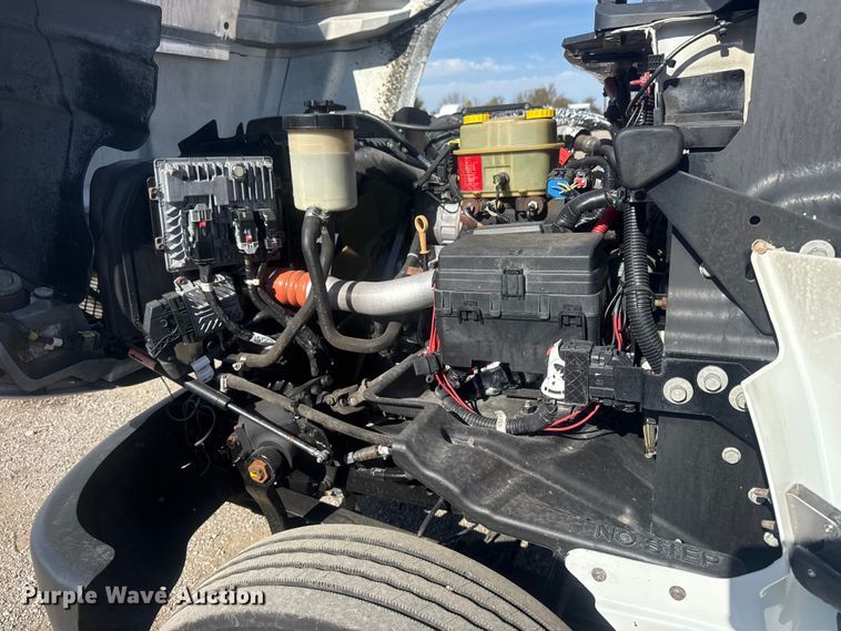 image for item EG1743 2019 International CV515 flatbed truck