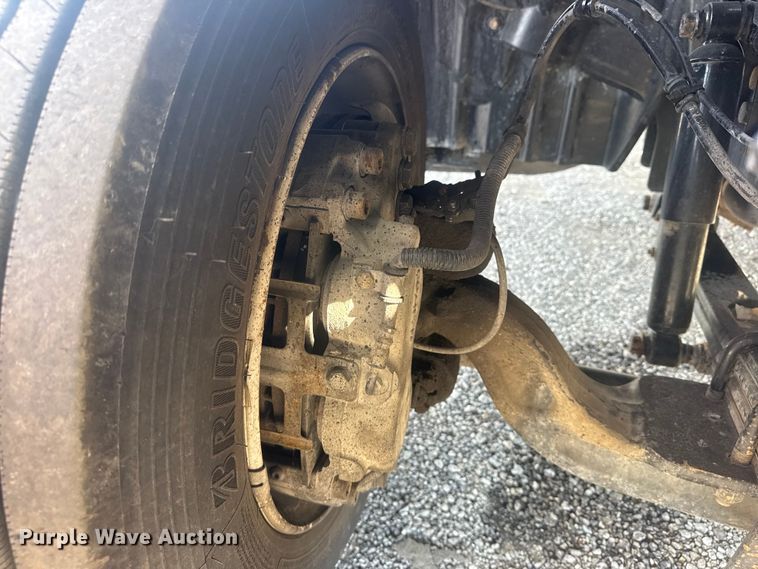 image for item EG1743 2019 International CV515 flatbed truck