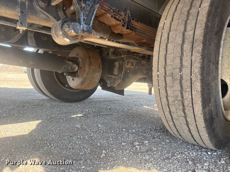 image for item EG1743 2019 International CV515 flatbed truck