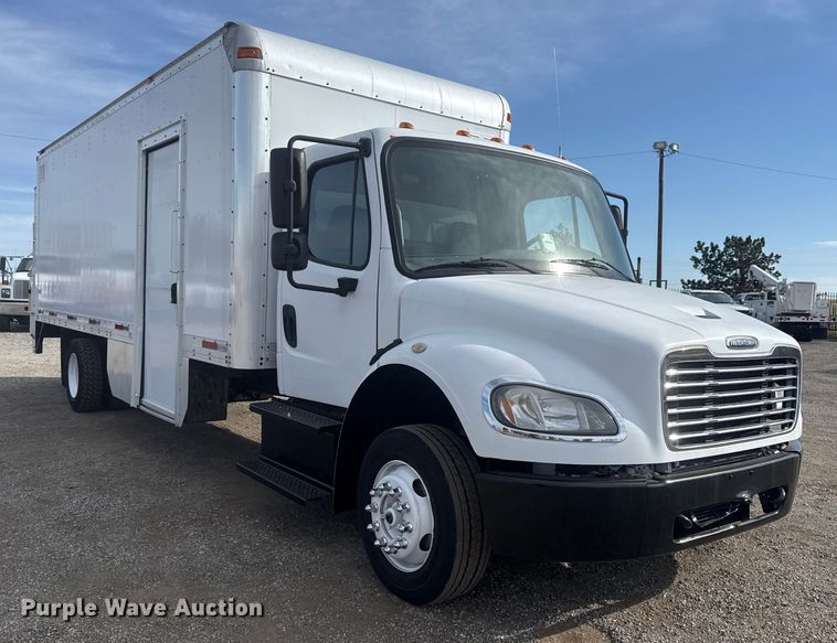 image for item EG1746 2014 Freightliner Business Class M2 box truck