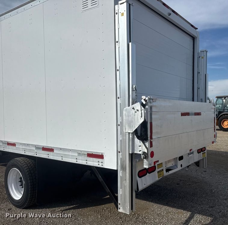 image for item EG1746 2014 Freightliner Business Class M2 box truck