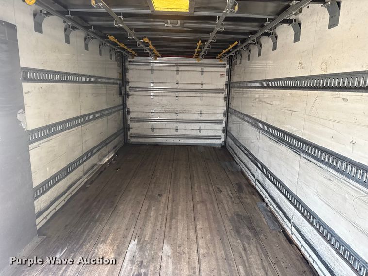 image for item EG1746 2014 Freightliner Business Class M2 box truck