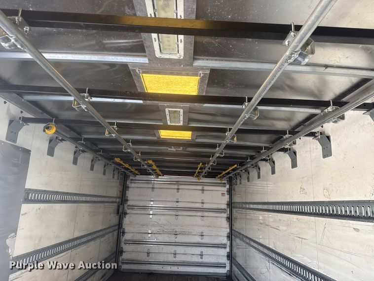 image for item EG1746 2014 Freightliner Business Class M2 box truck