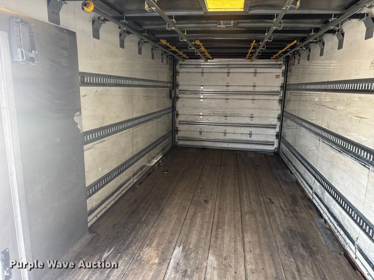 image for item EG1746 2014 Freightliner Business Class M2 box truck