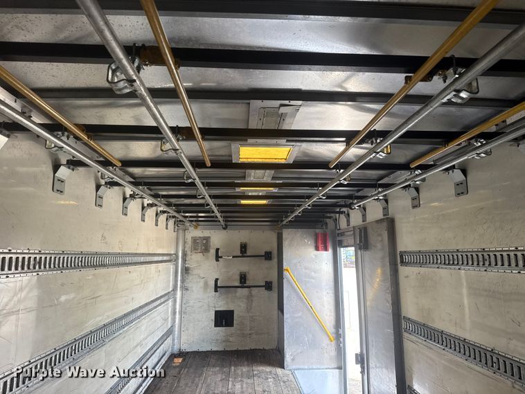 image for item EG1746 2014 Freightliner Business Class M2 box truck